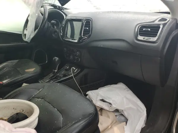 3C4NJDCB3HT674391 2017 JEEP COMPASS - Image 8