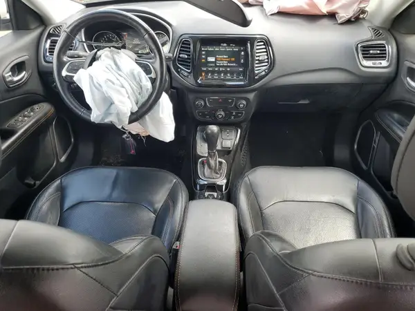 3C4NJDCB3JT116742 2018 JEEP COMPASS - Image 8