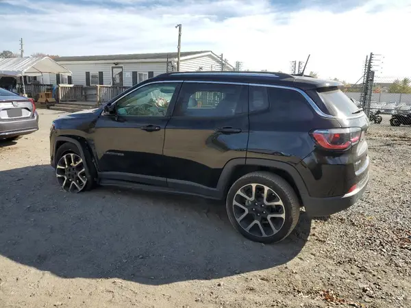 3C4NJDCB3JT131872 2018 JEEP COMPASS - Image 2