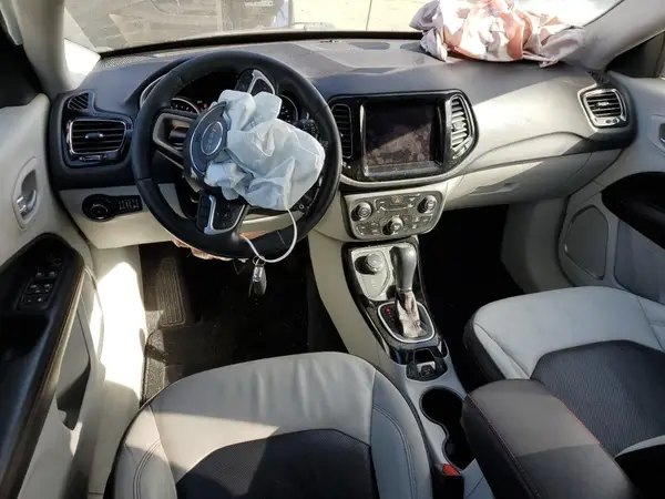 3C4NJDCB3JT131872 2018 JEEP COMPASS - Image 8