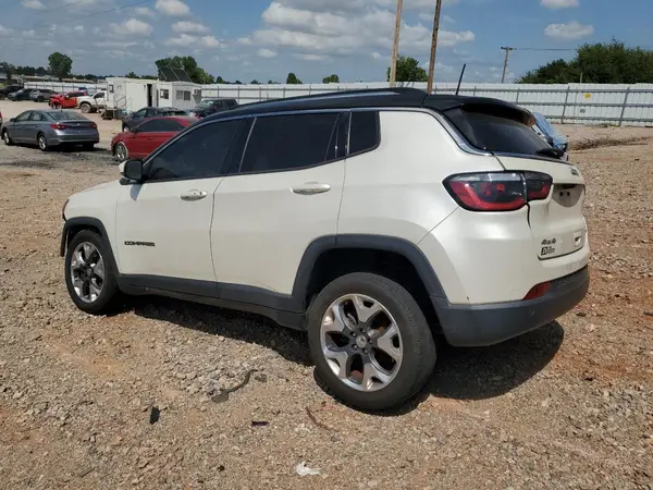 3C4NJDCB3JT147523 2018 JEEP COMPASS - Image 2