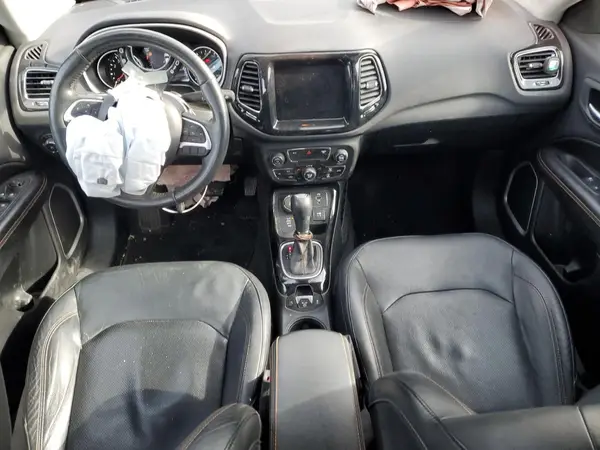 3C4NJDCB3JT180277 2018 JEEP COMPASS - Image 8