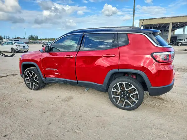 3C4NJDCB3JT200527 2018 JEEP COMPASS - Image 2