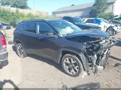 3C4NJDCB3JT231213 2018 JEEP COMPASS