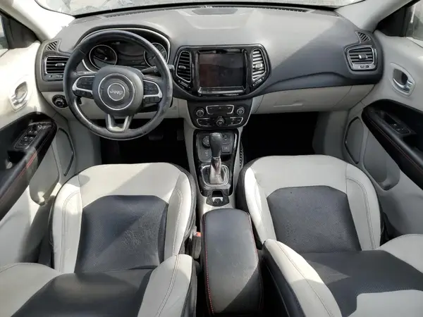 3C4NJDCB3JT245516 2018 JEEP COMPASS - Image 8