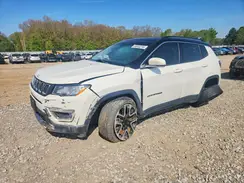3C4NJDCB3JT251493 2018 JEEP COMPASS