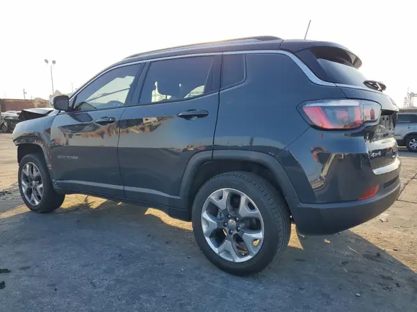 3C4NJDCB3JT255477 2018 JEEP COMPASS - Image 2