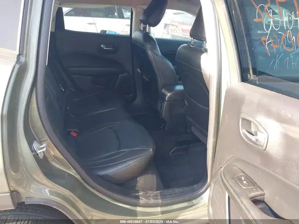 3C4NJDCB3JT258847 2018 JEEP COMPASS - Image 8