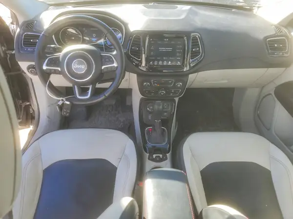 3C4NJDCB3JT258993 2018 JEEP COMPASS - Image 8