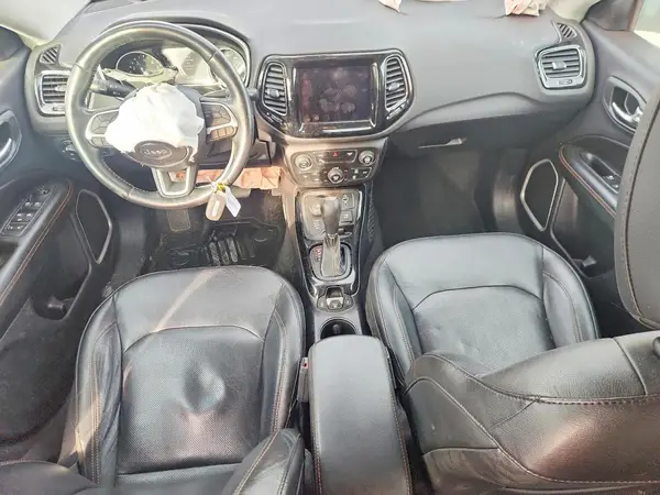3C4NJDCB3JT261859 2018 JEEP COMPASS - Image 8