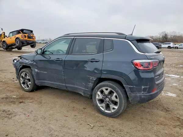 3C4NJDCB3JT281139 2018 JEEP COMPASS - Image 2