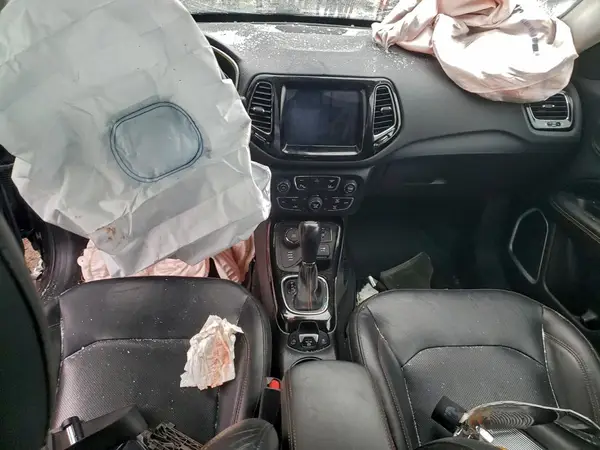 3C4NJDCB3JT281206 2018 JEEP COMPASS - Image 8