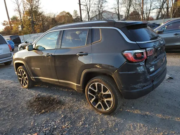 3C4NJDCB3JT281691 2018 JEEP COMPASS - Image 2