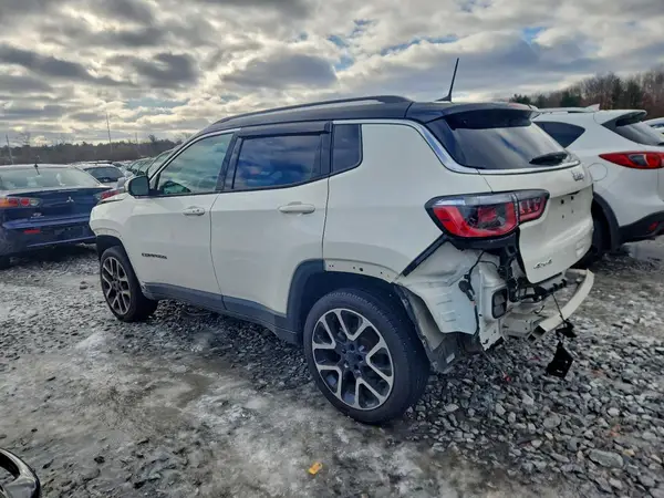 3C4NJDCB3JT298507 2018 JEEP COMPASS - Image 2