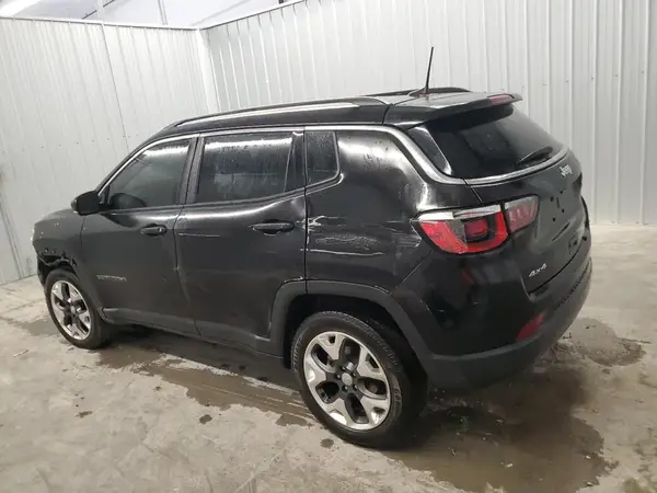 3C4NJDCB3JT326273 2018 JEEP COMPASS - Image 2