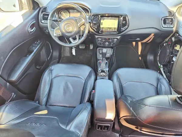 3C4NJDCB3JT329707 2018 JEEP COMPASS - Image 8