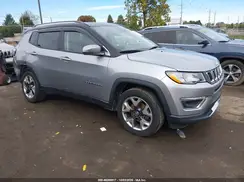 3C4NJDCB3JT329948 2018 JEEP COMPASS