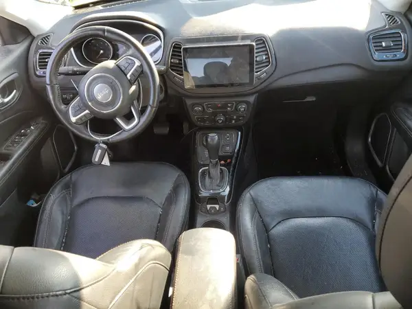 3C4NJDCB3JT333871 2018 JEEP COMPASS - Image 8
