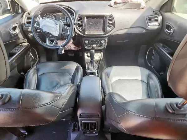 3C4NJDCB3JT341078 2018 JEEP COMPASS - Image 8