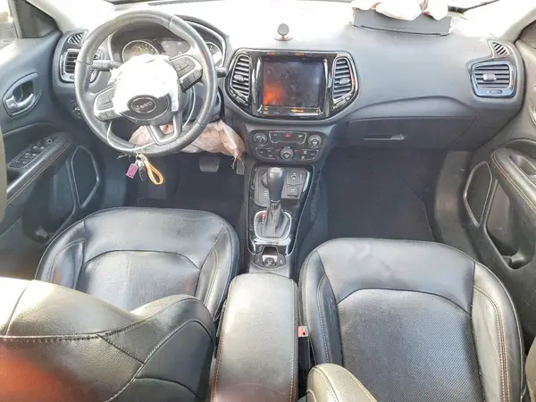 3C4NJDCB3JT350041 2018 JEEP COMPASS - Image 8