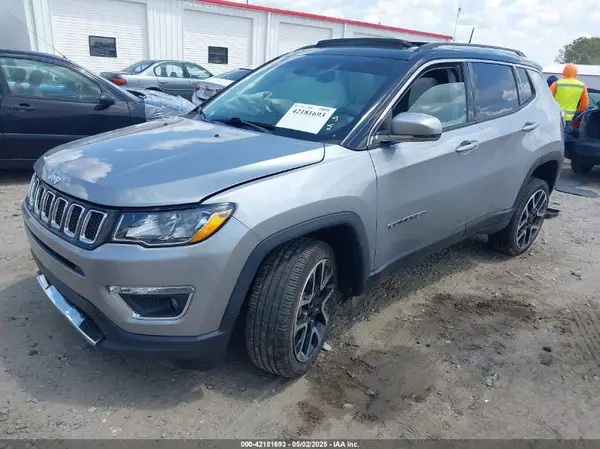 3C4NJDCB3JT369267 2018 JEEP COMPASS - Image 2