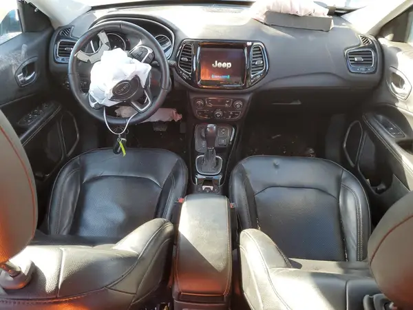 3C4NJDCB3JT393438 2018 JEEP COMPASS - Image 8