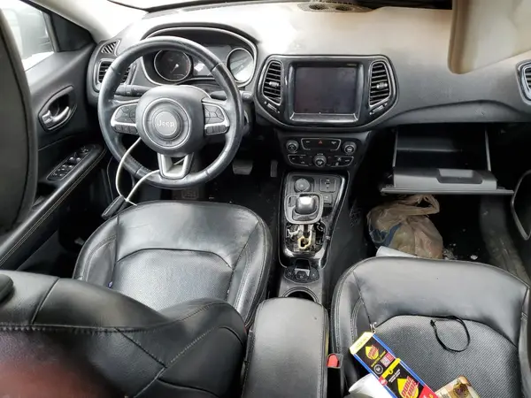3C4NJDCB3JT397280 2018 JEEP COMPASS - Image 8