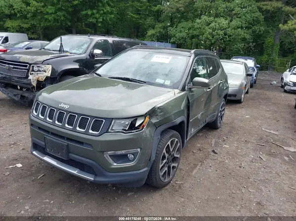 3C4NJDCB3JT399935 2018 JEEP COMPASS - Image 2