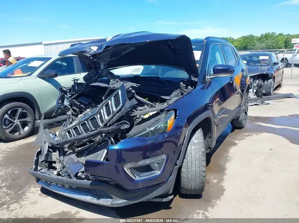 3C4NJDCB3JT400405 2018 JEEP COMPASS - Image 2