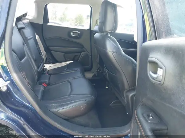 3C4NJDCB3JT400405 2018 JEEP COMPASS - Image 8