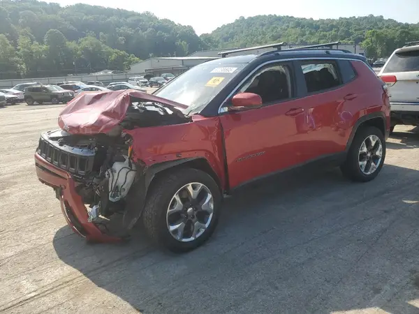 3C4NJDCB3JT418984 2018 JEEP COMPASS - Image 1