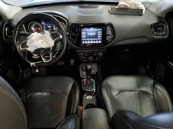 3C4NJDCB3JT456151 2018 JEEP COMPASS - Image 8