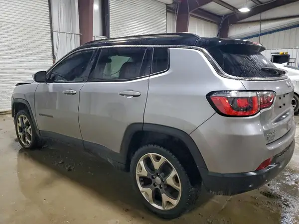 3C4NJDCB3JT467523 2018 JEEP COMPASS - Image 2