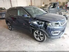 3C4NJDCB3KT651040 2019 JEEP COMPASS