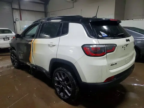 3C4NJDCB3KT670560 2019 JEEP COMPASS - Image 2