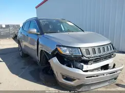 3C4NJDCB3KT673118 2019 JEEP COMPASS