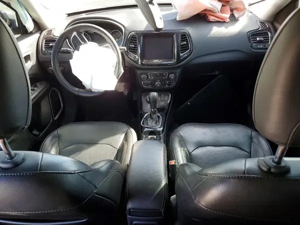 3C4NJDCB3KT695345 2019 JEEP COMPASS - Image 8