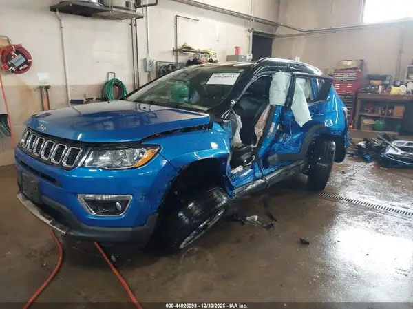 3C4NJDCB3KT697547 2019 JEEP COMPASS - Image 2