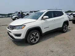 3C4NJDCB3KT753261 2019 JEEP COMPASS