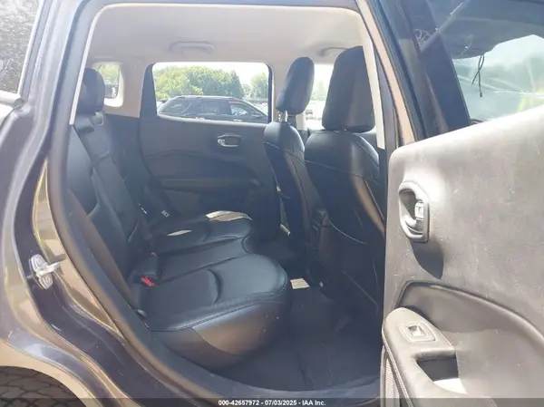 3C4NJDCB3KT771842 2019 JEEP COMPASS - Image 8