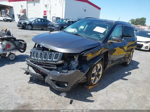 3C4NJDCB3KT780668 2019 JEEP COMPASS - Image 2