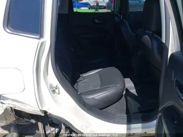 3C4NJDCB3KT806024 2019 JEEP COMPASS - Image 8