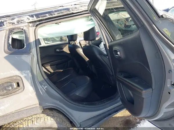 3C4NJDCB3KT826905 2019 JEEP COMPASS - Image 8