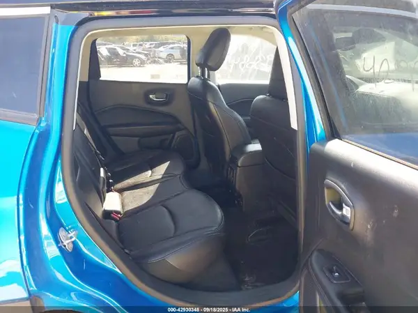3C4NJDCB3KT842666 2019 JEEP COMPASS - Image 8