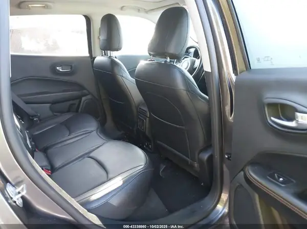 3C4NJDCB3KT842909 2019 JEEP COMPASS - Image 8