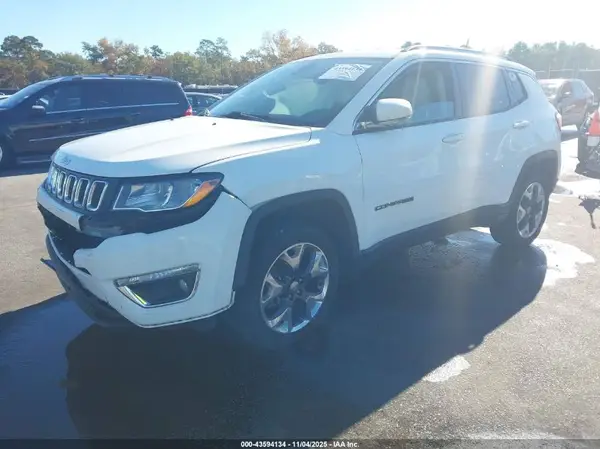 3C4NJDCB3LT126755 2020 JEEP COMPASS - Image 2