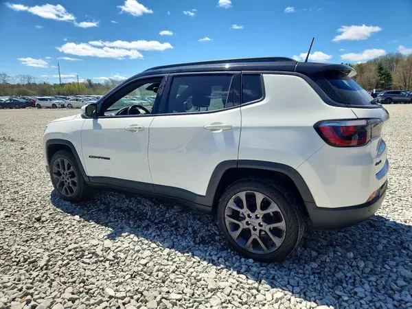 3C4NJDCB3LT137884 2020 JEEP COMPASS - Image 2