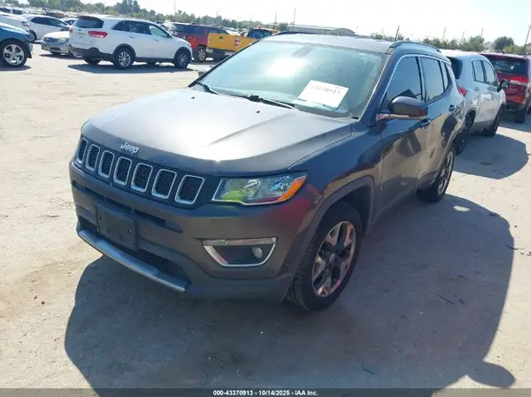 3C4NJDCB3LT155897 2020 JEEP COMPASS - Image 2