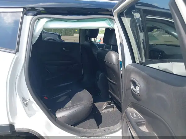 3C4NJDCB3LT160839 2020 JEEP COMPASS - Image 8
