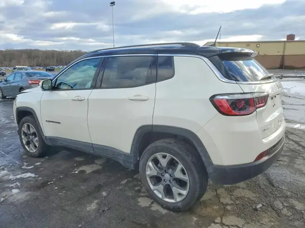 3C4NJDCB3LT204063 2020 JEEP COMPASS - Image 2